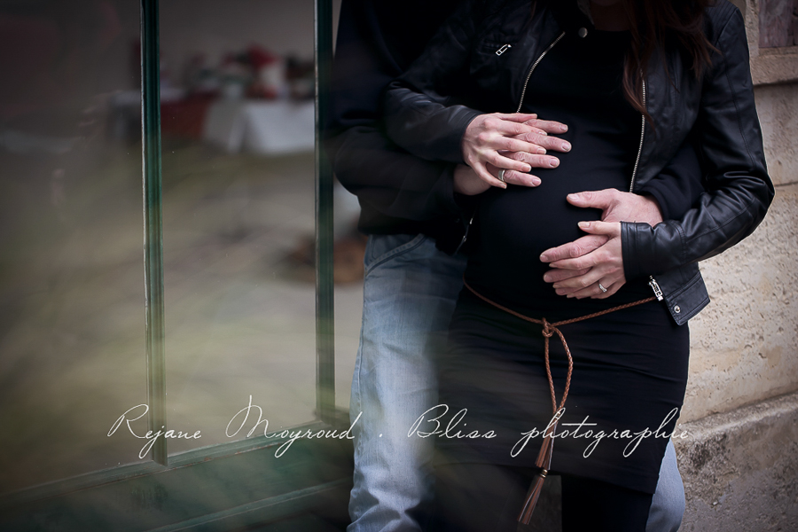 ventre-rond-grossesse-montpellier-photographe-bebe-studio-lunel-enceinte-femme-128