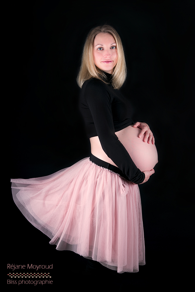 photographe studio grossesse maternité Montpellier Nimes lunel Mauguio bébé